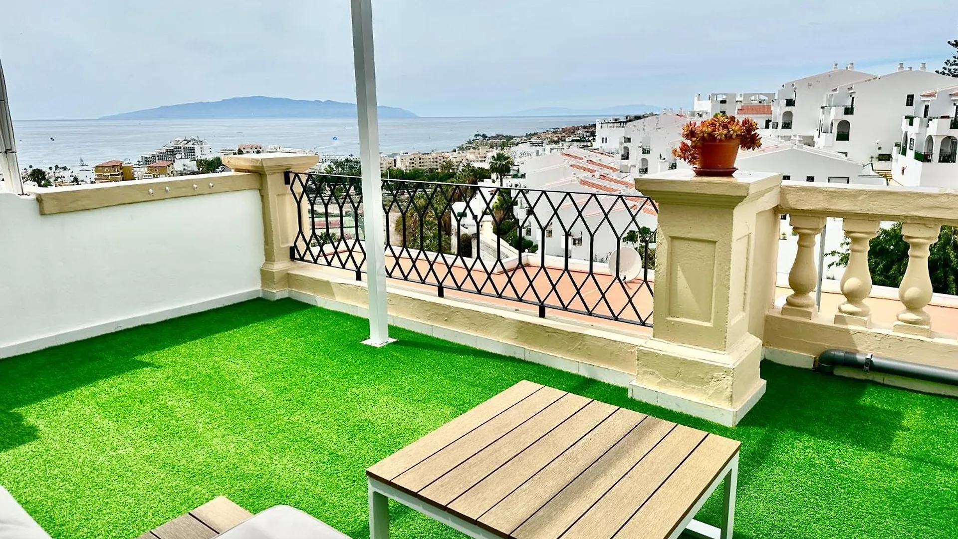 Apartamento Costa Adeje - Amazing Ocean And Teide View - Fast Wifi, Air Con 0*, Costa Adeje (Tenerife) España